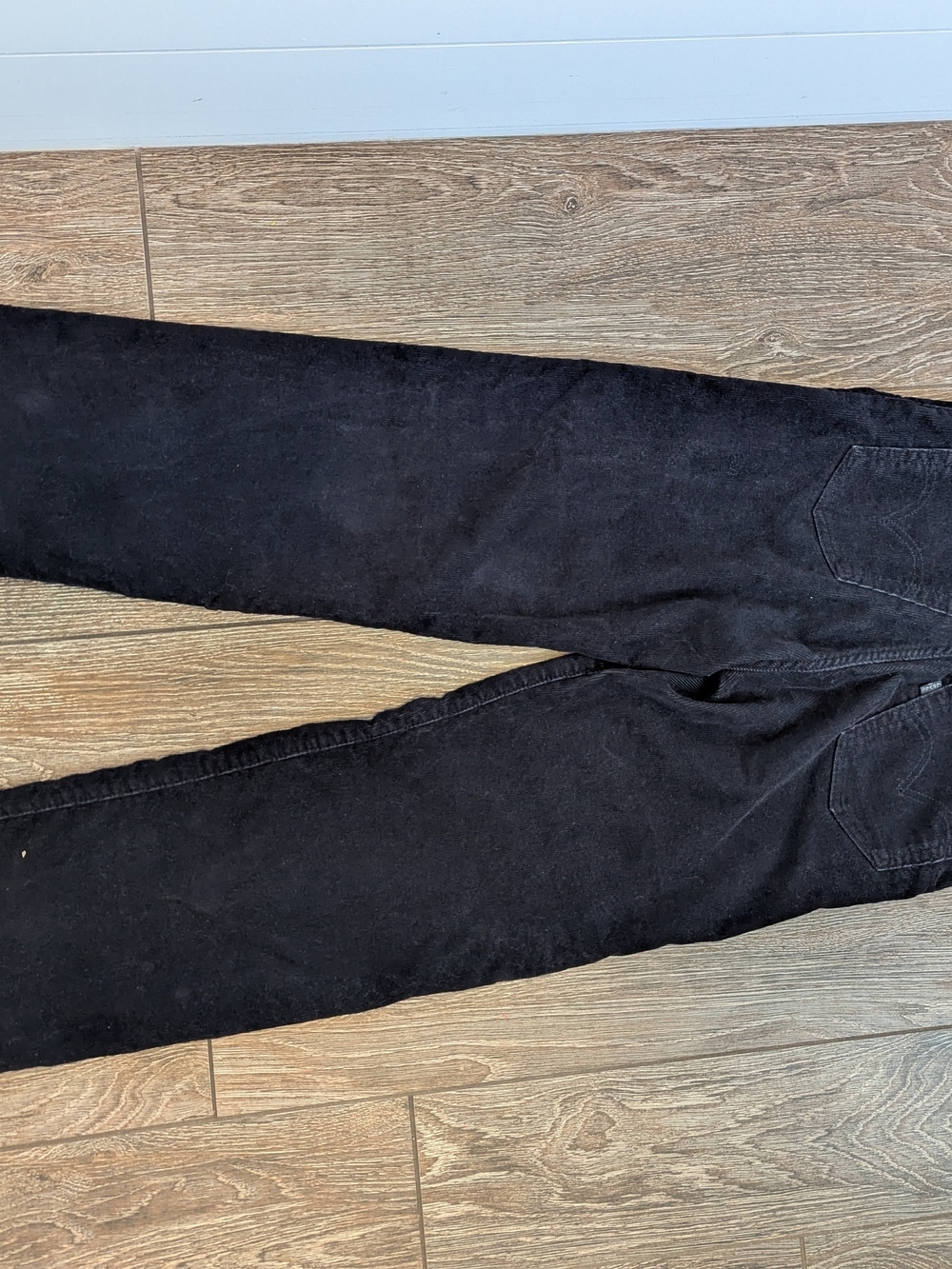Levi's Ribcage Straight Ankle Jean Black Corduroy Pant Button Fly Size 26 X 27 - Picture 7 of 12